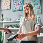 Contrat monétique : ce que tout commerçant doit vraiment savoir