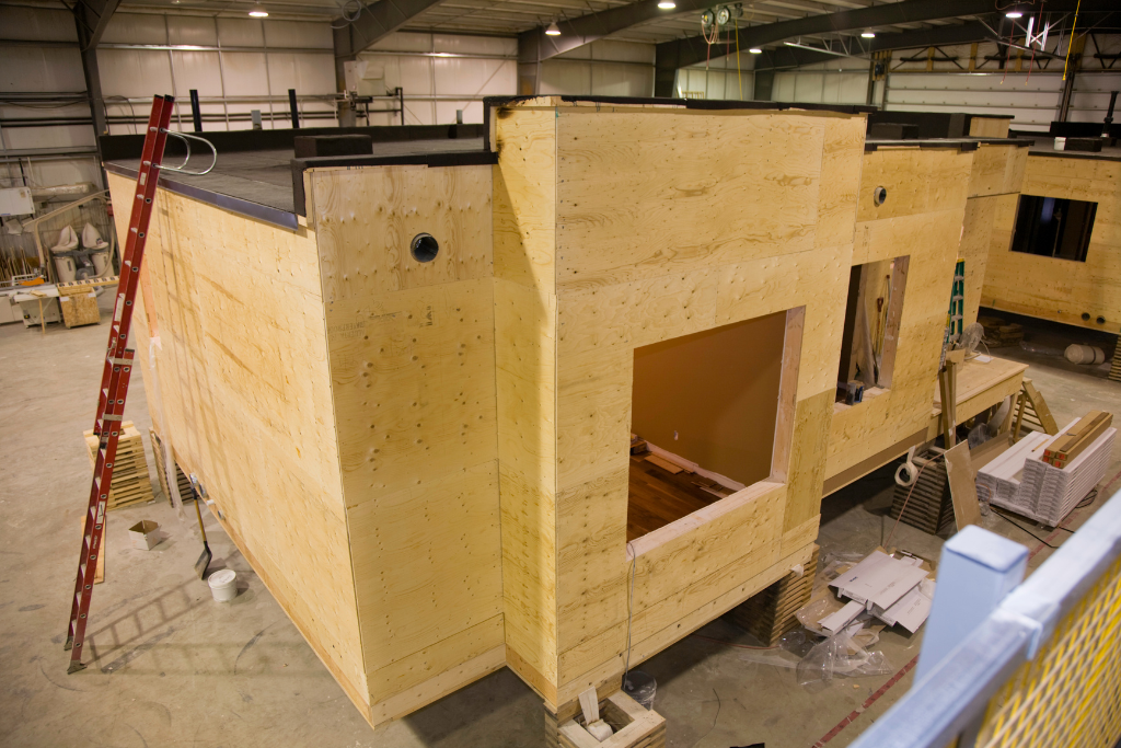 Qu'est-ce que la construction modulaire par rapport au traditionnel ?